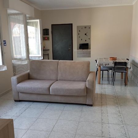 Ferienwohnung Casa Vacanze Il Fiore Di Loto Zibido San Giacomo Exterior foto