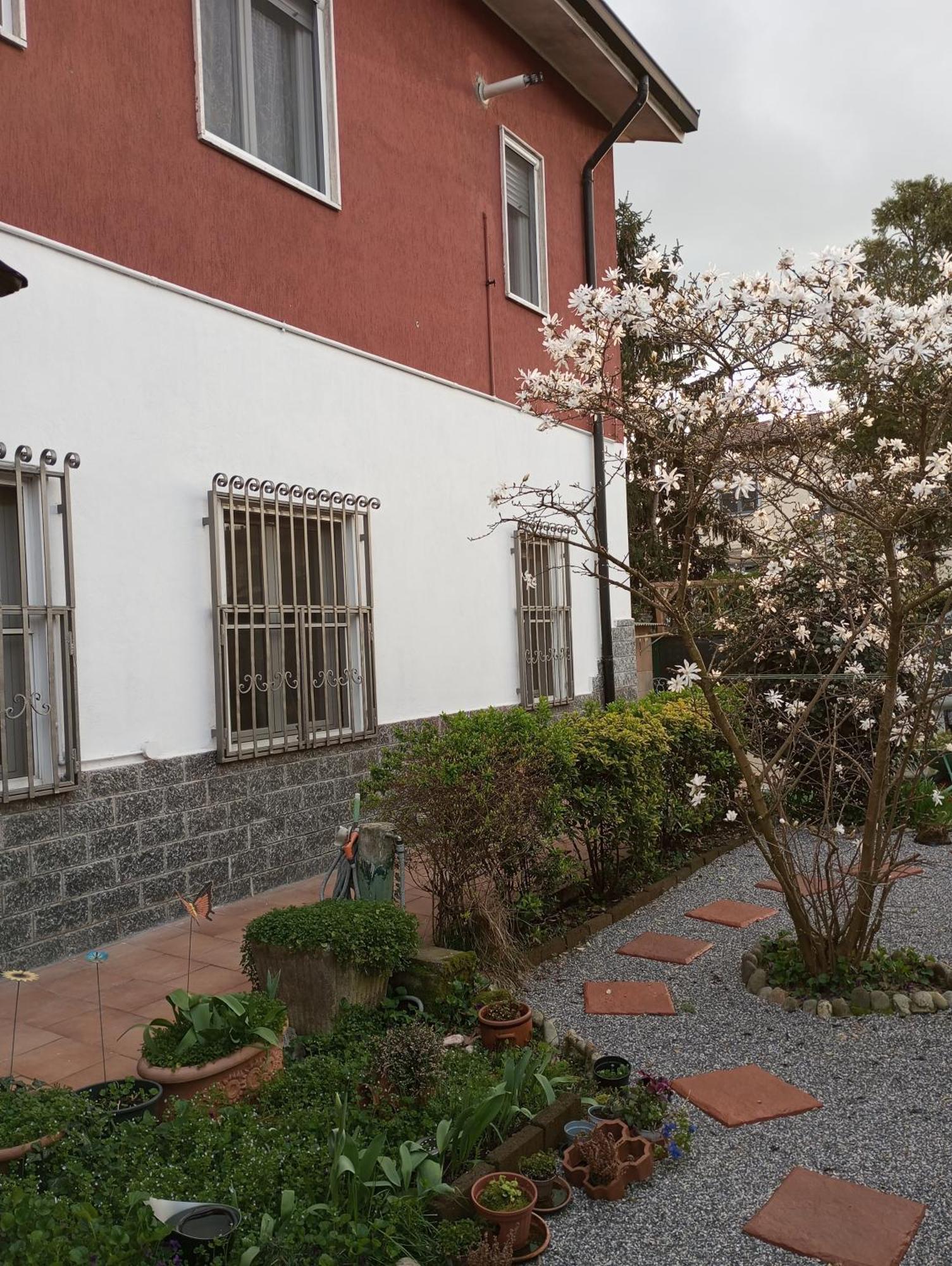 Ferienwohnung Casa Vacanze Il Fiore Di Loto Zibido San Giacomo Exterior foto